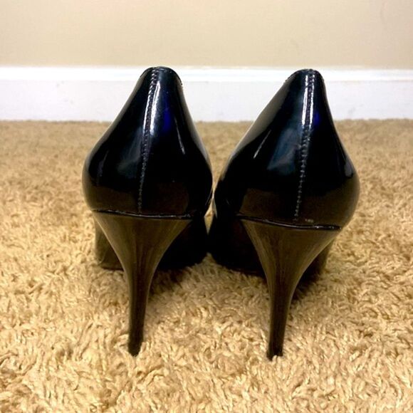 Guess Black Patent Vegan Leather Heels size 7 Classic Y2K Career Event Party - Picture 4 of 7